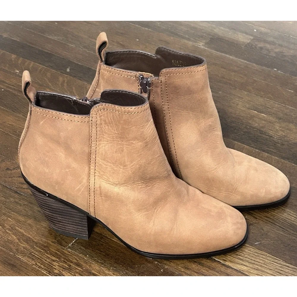 Cole Hann‎ Cheney Women's Camel Suede Ankle Boots Size 7B Block Heel Round Toe